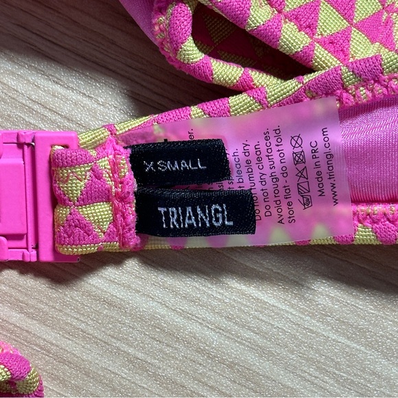 •Triangle Swimwear Cora bikini set in ursa - Picture 8 of 16